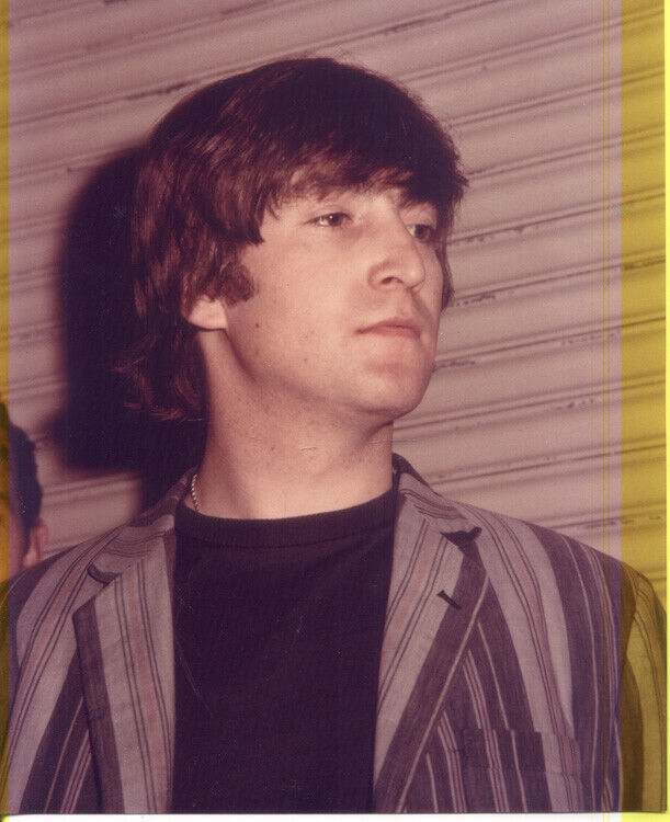 BEATLES John Lennon COLOR 1966 Yesterday & Today 8 x 10 Photo PHOTOGRAPH Pic 2